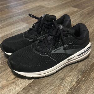 Brooks Beast 20 Men's Black Running Shoes Size 10